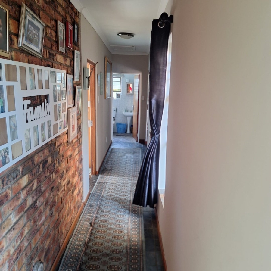 5 Bedroom Property for Sale in Gonubie Eastern Cape